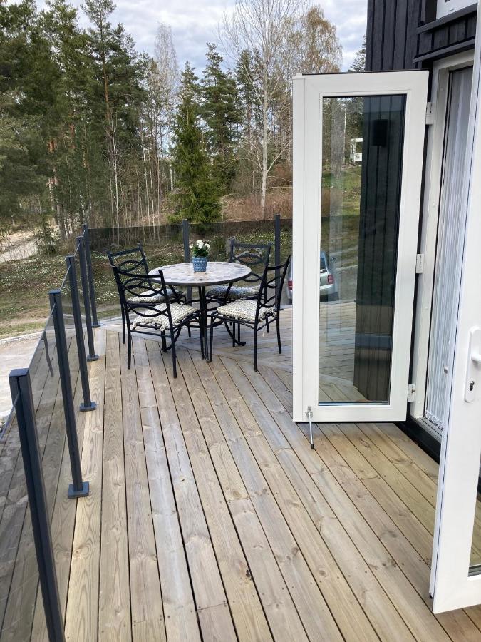 Cabin In The Woods, Close To Lake Maelaren Эскильстуна Экстерьер фото